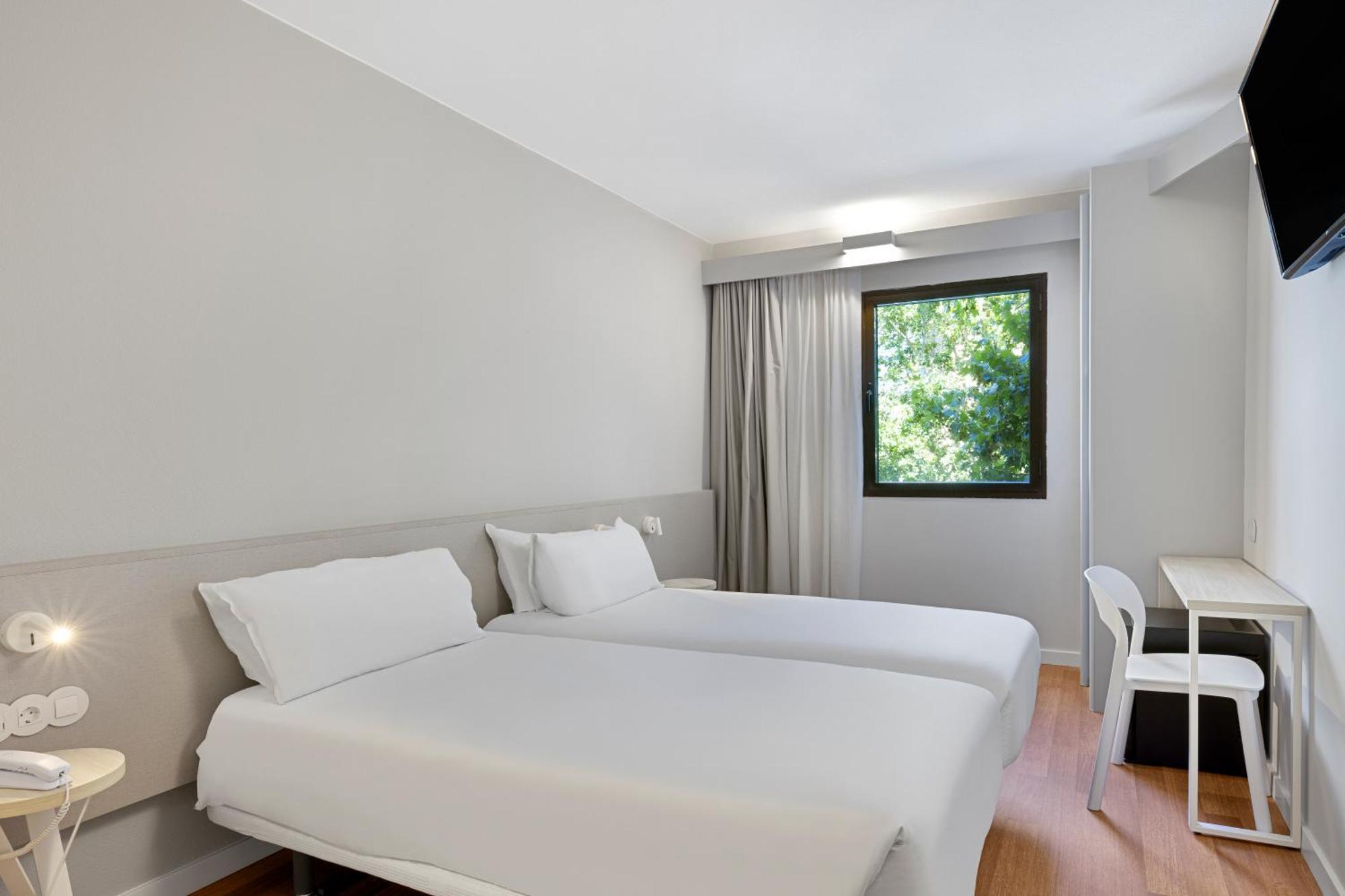 B&B Hotel Zaragoza Centro Exterior photo